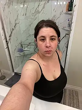 bratbabyannax online show from 03.28.26