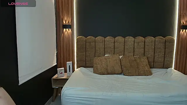 AmbarLee  online show from 04.11.26