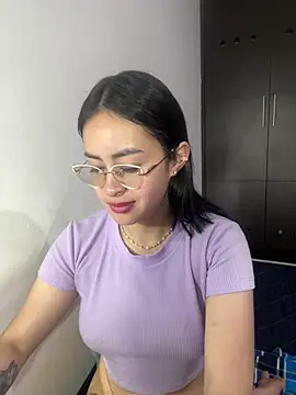 Anni Rose online show from 04.04.26