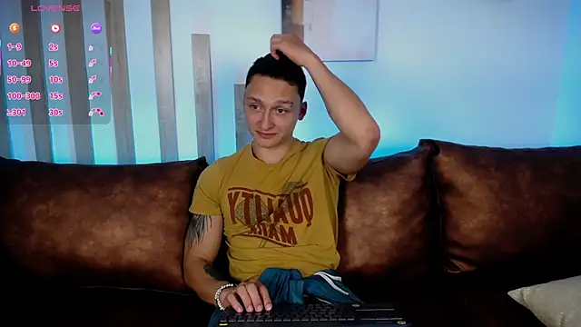 Snapshot of DIEGO_JONES chatting on 06.03.26 DIEGO JONES online show from 06.03.26