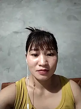 Lilinn  online show from 04.17.26