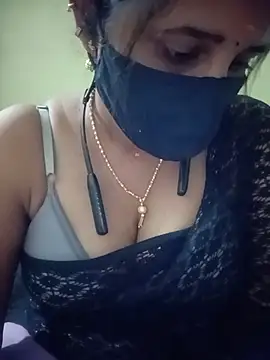 Snapshot of Tamil_Rani- chatting on 08.05.26 Tamil Rani- online show from 08.05.26