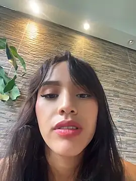 Snapshot of Mia-villalobos chatting on 05.06.26 Mia-villalobos online show from 05.06.26
