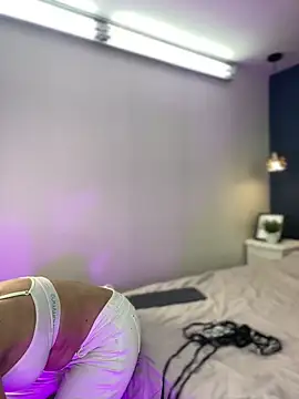 Jadee 01 online show from 04.04.26