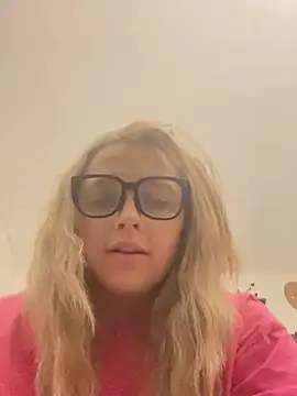 imkhloe online show from 02.28.26