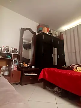 solopetalo online show from 04.15.26