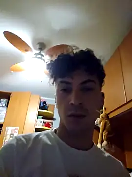 Snapshot of Andreakkkk chatting on 04.19.26 Andreakkkk online show from 04.19.26