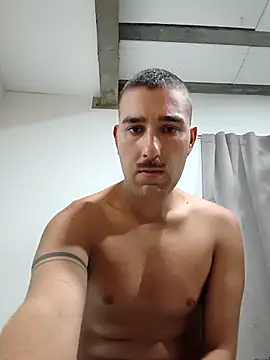 Snapshot of straightdude99 chatting on 03.01.26 straightdude99 online show from 03.01.26