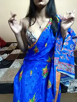 Glow Queen online show from 03.03.26