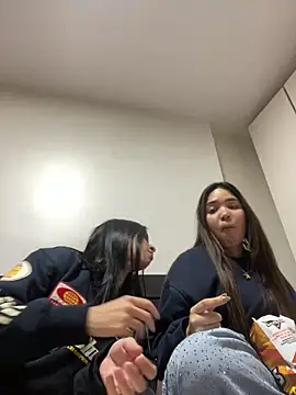 Snapshot of Genblan chatting on 03.03.26 Genblan online show from 03.03.26