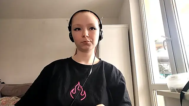 Snapshot of velyraxis chatting on 03.03.26 velyraxis online show from 03.03.26