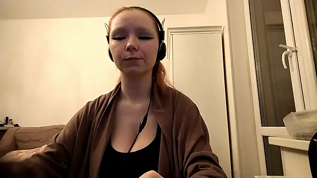 velyraxis online show from 03.04.26