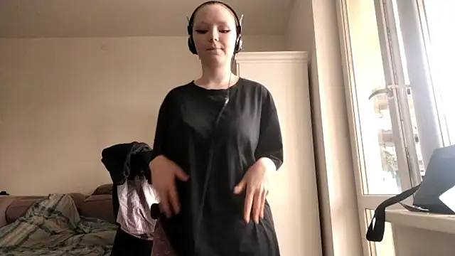 velyraxis online show from 03.12.26