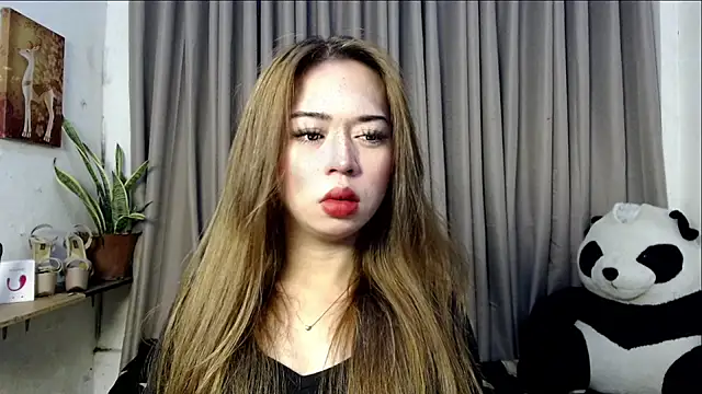 Snapshot of Seductive_sophie chatting on 03.17.26 Seductive sophie online show from 03.17.26