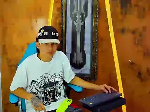 monky 0002 online show from 06.08.26