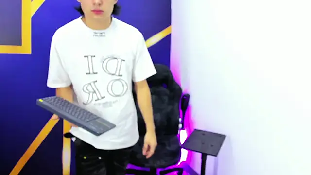 monky 0002 online show from 07.12.26