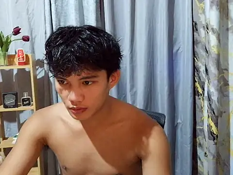 Snapshot of marksurelyhard chatting on 07.25.26 marksurelyhard online show from 07.25.26