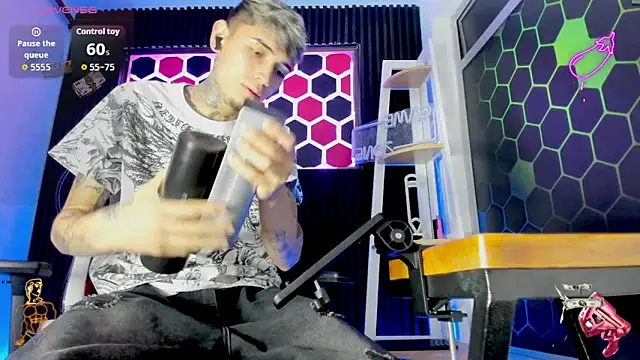 Max Hader  online show from 04.03.26