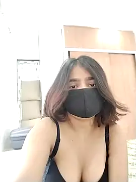 Snapshot of Ishaa_22 chatting on 04.26.26 Ishaa 22 online show from 04.26.26