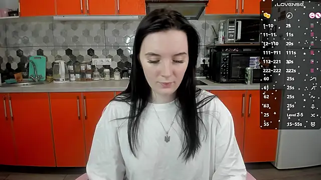 Mary Blu online show from 01.04.25