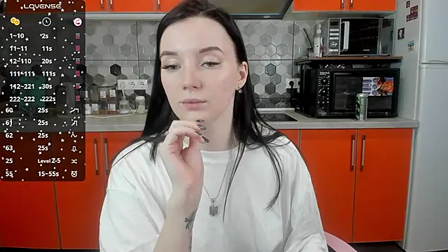 Mary Blu online show from 01.04.25