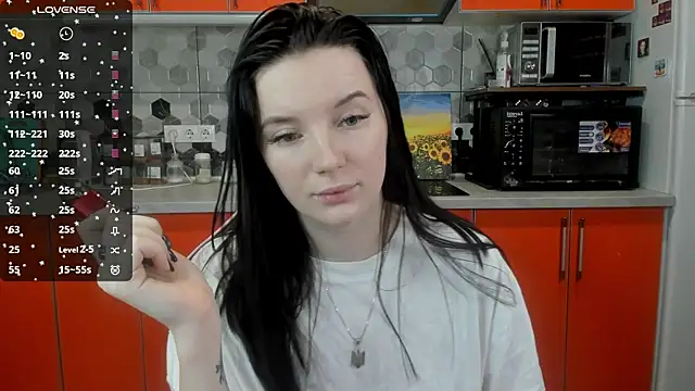 Mary Blu online show from 01.04.25