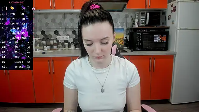 Mary Blu online show from 01.06.25