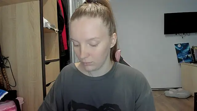 Snapshot of Mary_Blu chatting on 10.01.25 Mary Blu online show from 10.01.25