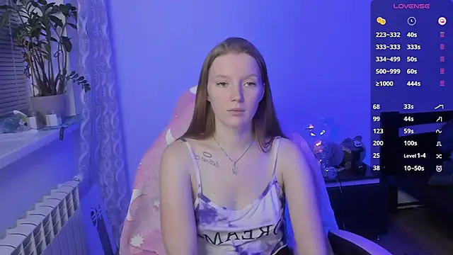 Snapshot of Mary_Blu chatting on 11.13.25 Mary Blu online show from 11.13.25