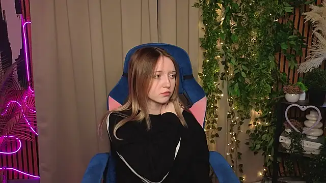 Snapshot of JillHolland chatting on 03.19.26 JillHolland online show from 03.19.26