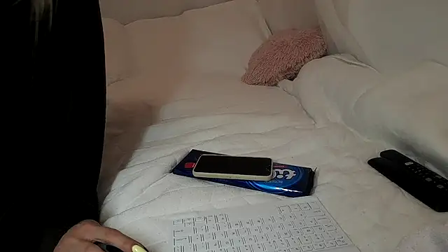 HiddenPearl online show from 04.15.26