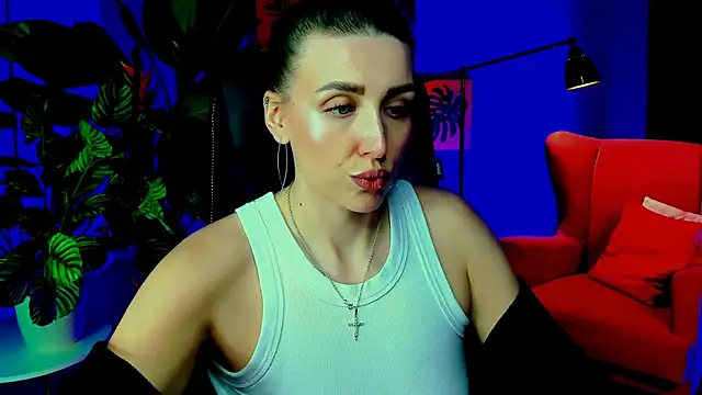 Snapshot of MonicaRiley chatting on 04.03.26 MonicaRiley online show from 04.03.26