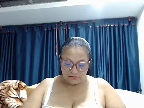 Snapshot of _BellaNocturna chatting on 08.07.26 BellaNocturna online show from 08.07.26