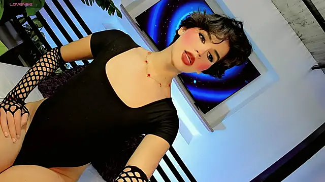 Snapshot of Valentiina_Foxx chatting on 06.05.26 Valentiina Foxx online show from 06.05.26