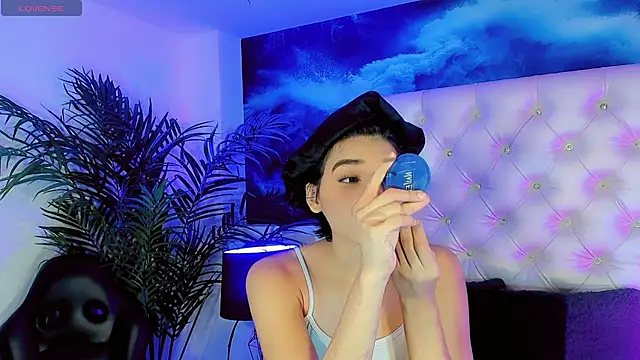 Valentiina Foxx online show from 07.14.26