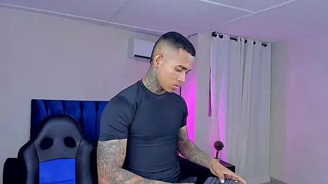 tyler bell  online show from 04.23.26