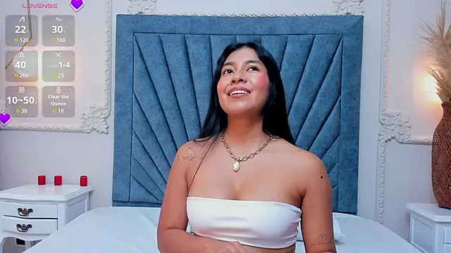 Leandra-Johnson online show from 04.15.26