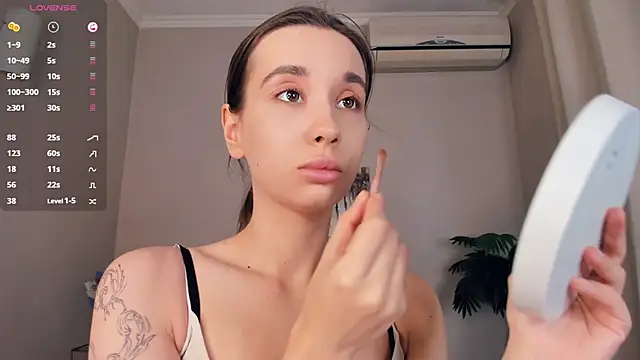 LaceyLettman online show from 04.15.26