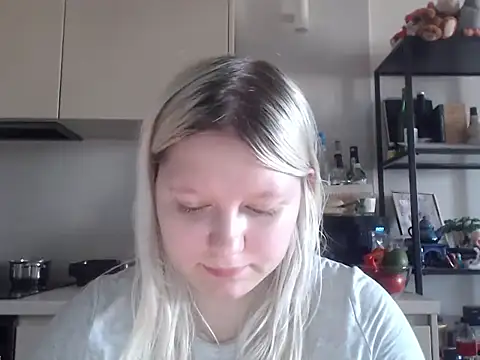Snapshot of LenaSecret19 chatting on 06.23.26 LenaSecret19 online show from 06.23.26
