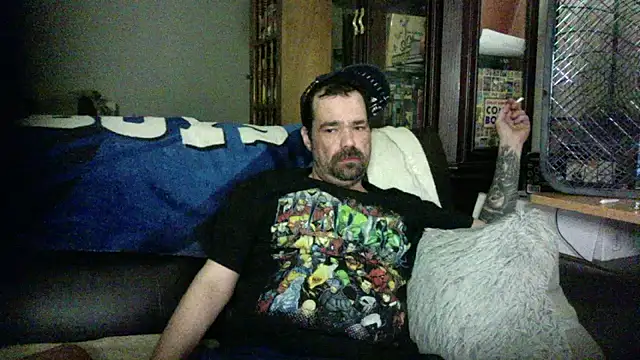 Snapshot of KinkyTOMan chatting on 06.03.26 KinkyTOMan online show from 06.03.26