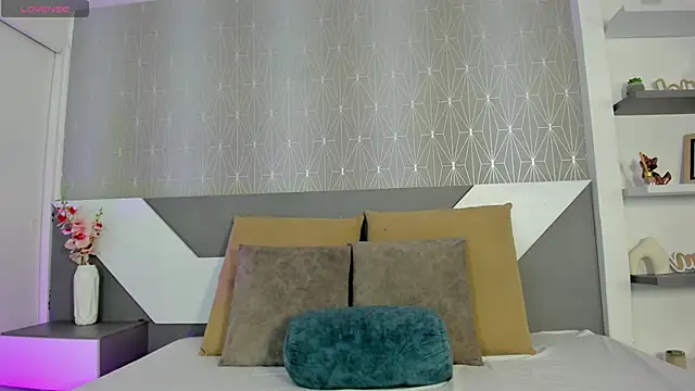 Ashleey Vega online show from 04.11.26