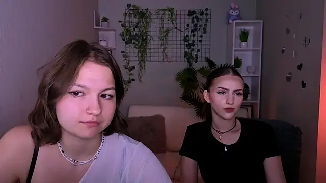 Snapshot of liana_best chatting on 06.25.26 liana best online show from 06.25.26