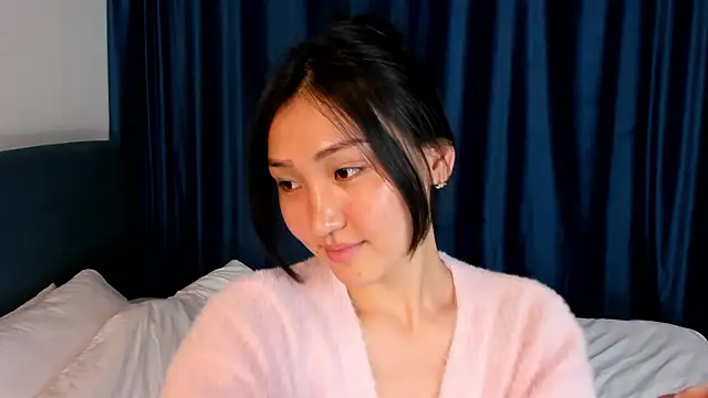 Snapshot of VesperCrown chatting on 03.14.26 VesperCrown online show from 03.14.26