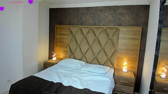 CristineRain online show from 04.17.26