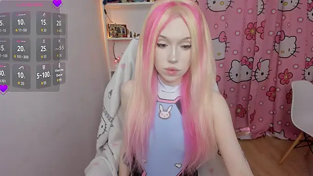 Snapshot of Nikkimiltonss chatting on 07.10.26 Nikkimiltonss online show from 07.10.26