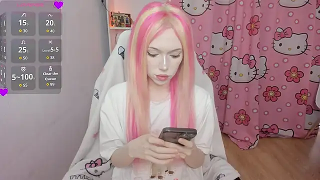 Snapshot of Nikkimiltonss chatting on 07.15.26 Nikkimiltonss online show from 07.15.26