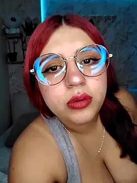 Snapshot of AmberCutel chatting on 03.31.26 AmberCutel online show from 03.31.26