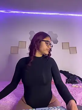 Daliila 11x online show from 04.04.26