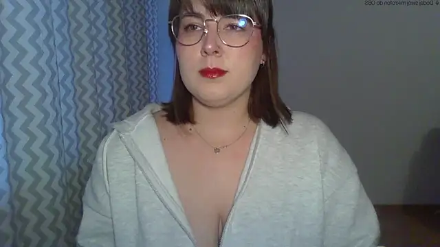 ClaraHard online show from 04.22.26