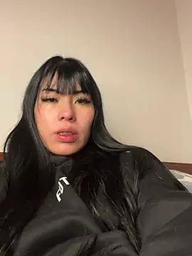 Snapshot of Jade-Naughty chatting on 07.26.26 Jade-Naughty online show from 07.26.26